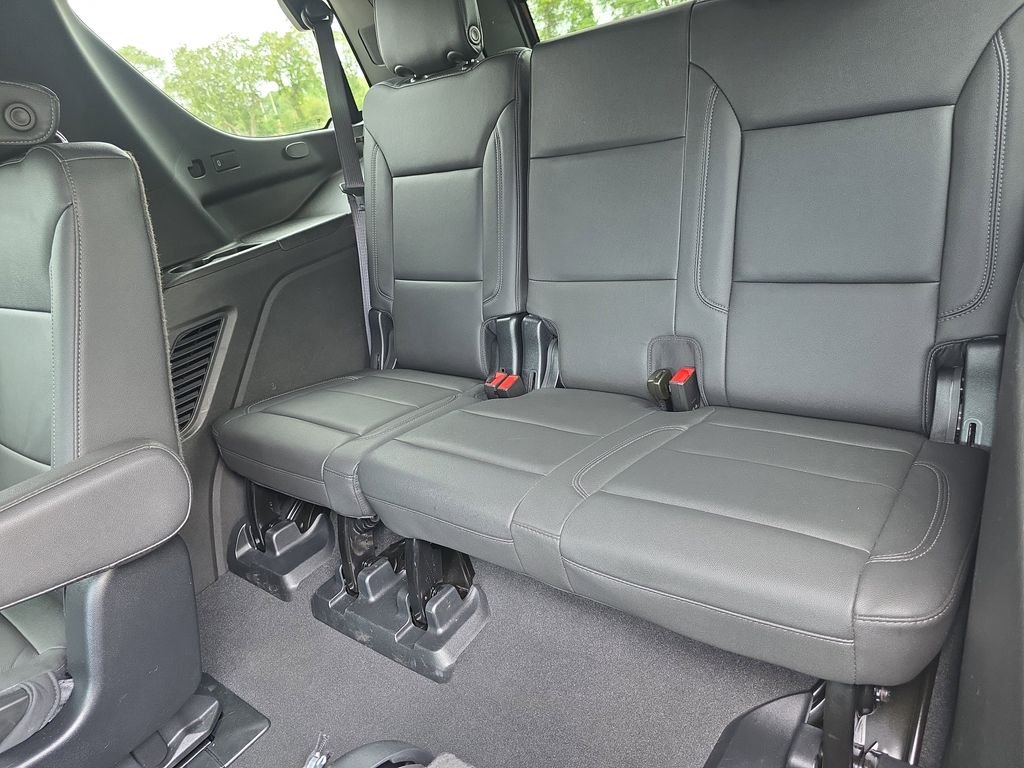 Used 2023 White Chevrolet Z71 image 28