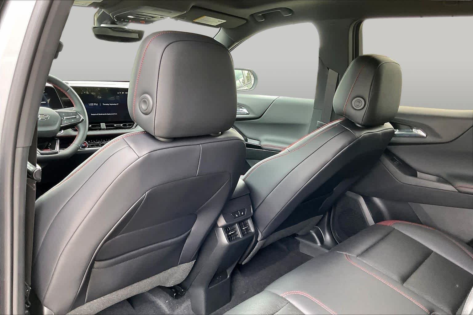 2027 Chevrolet Equinox RS - Photo 22