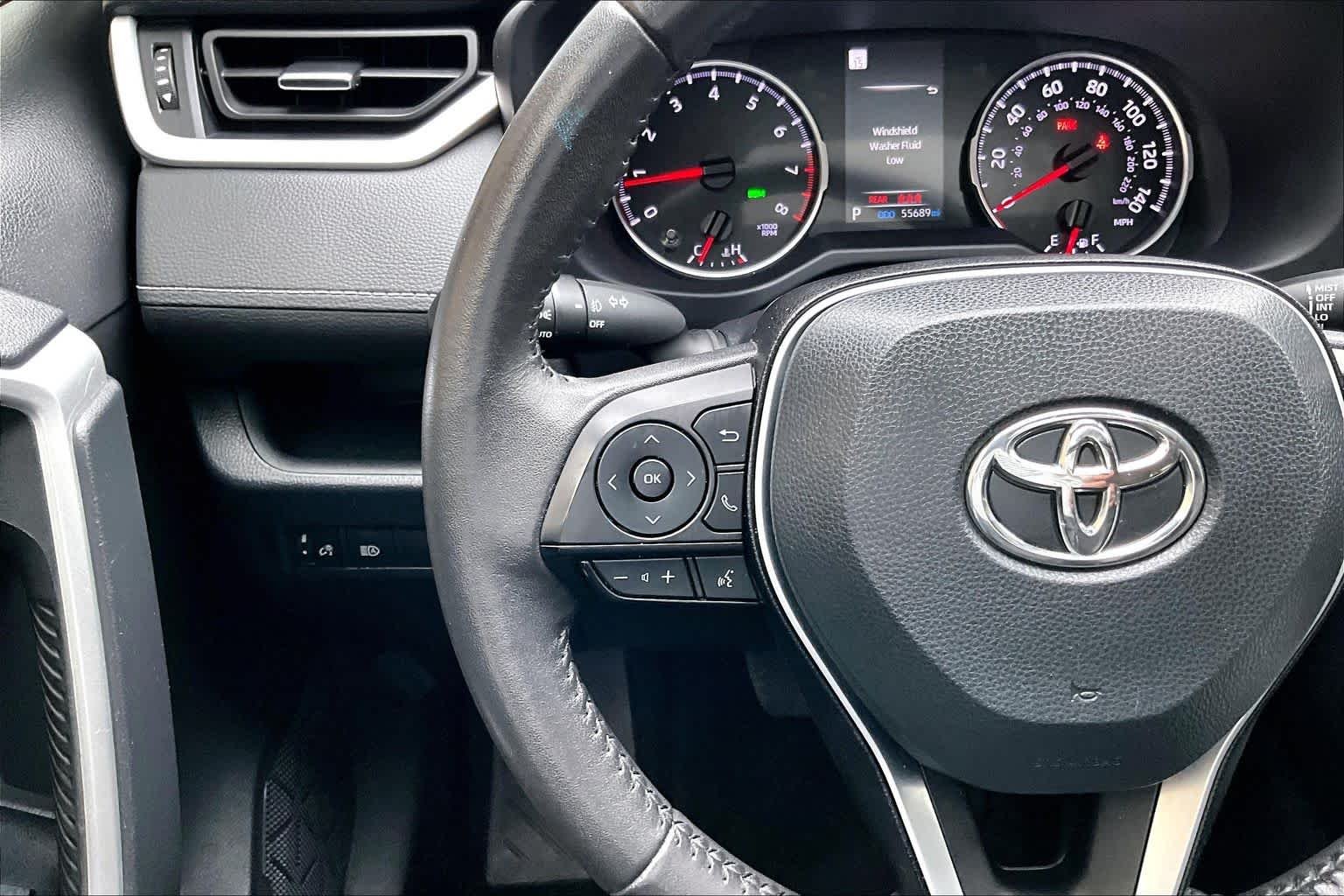 Used 2022 Blizzard Pearl Toyota XLE Premium image 24