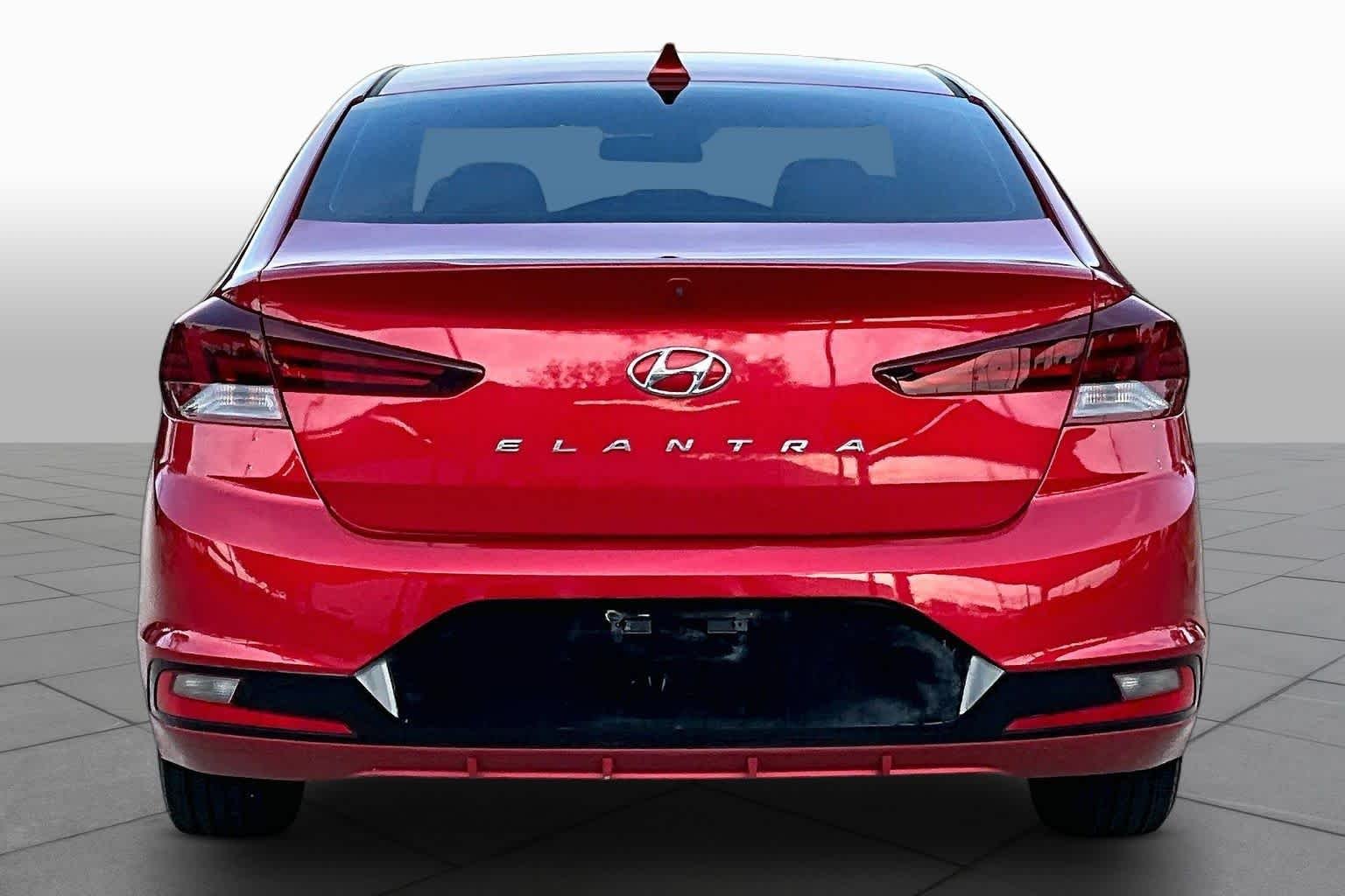 Used 2020 Calypso Red Hyundai SEL image 5