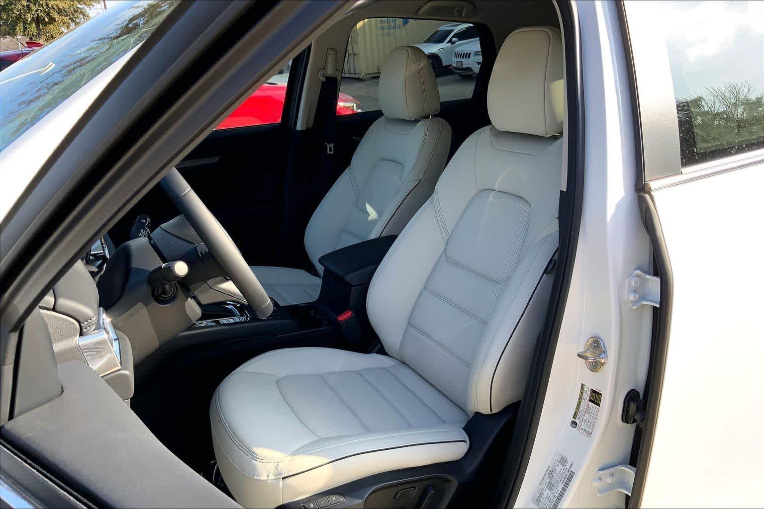 2025 Mazda CX-5 S Preferred package - Photo 9