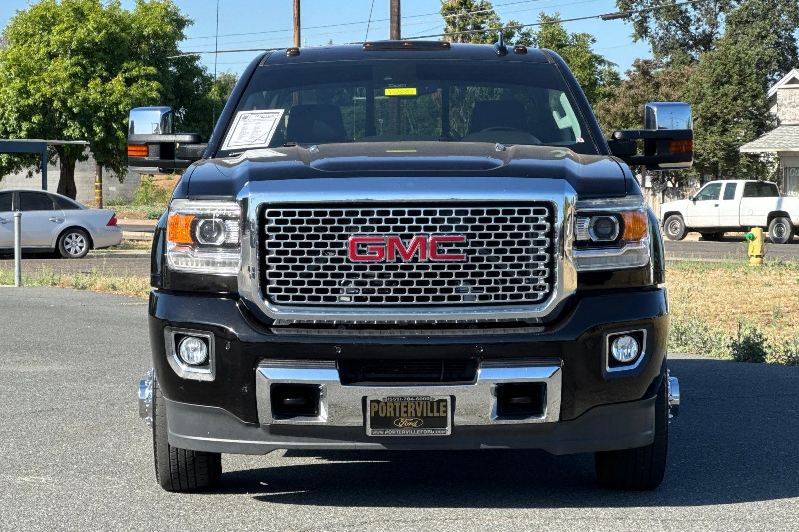 Used 2015 Onyx Black GMC Denali image 11