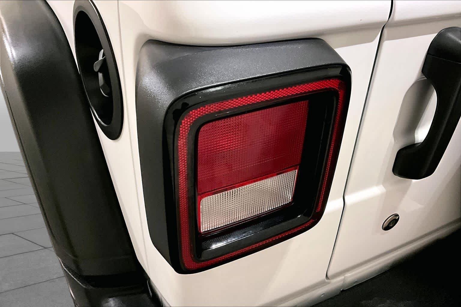 Used 2022 Bright White Clearcoat Jeep Unlimited Sport image 26