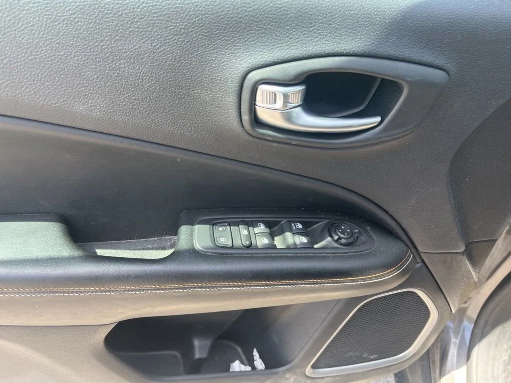 Used 2021 Gray Jeep Latitude image 18