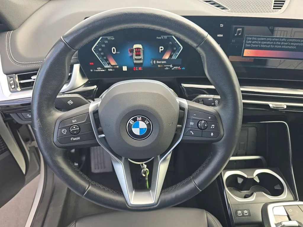 Used 2025 White BMW xDrive28i image 6