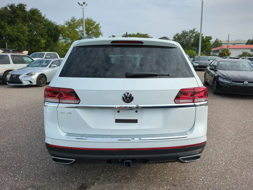 Used 2023 White Volkswagen 3.6L V6 SE w/Technology image 3