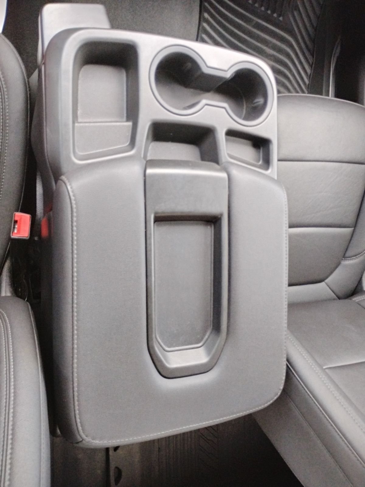 Used 2022 White Chevrolet LTZ image 18