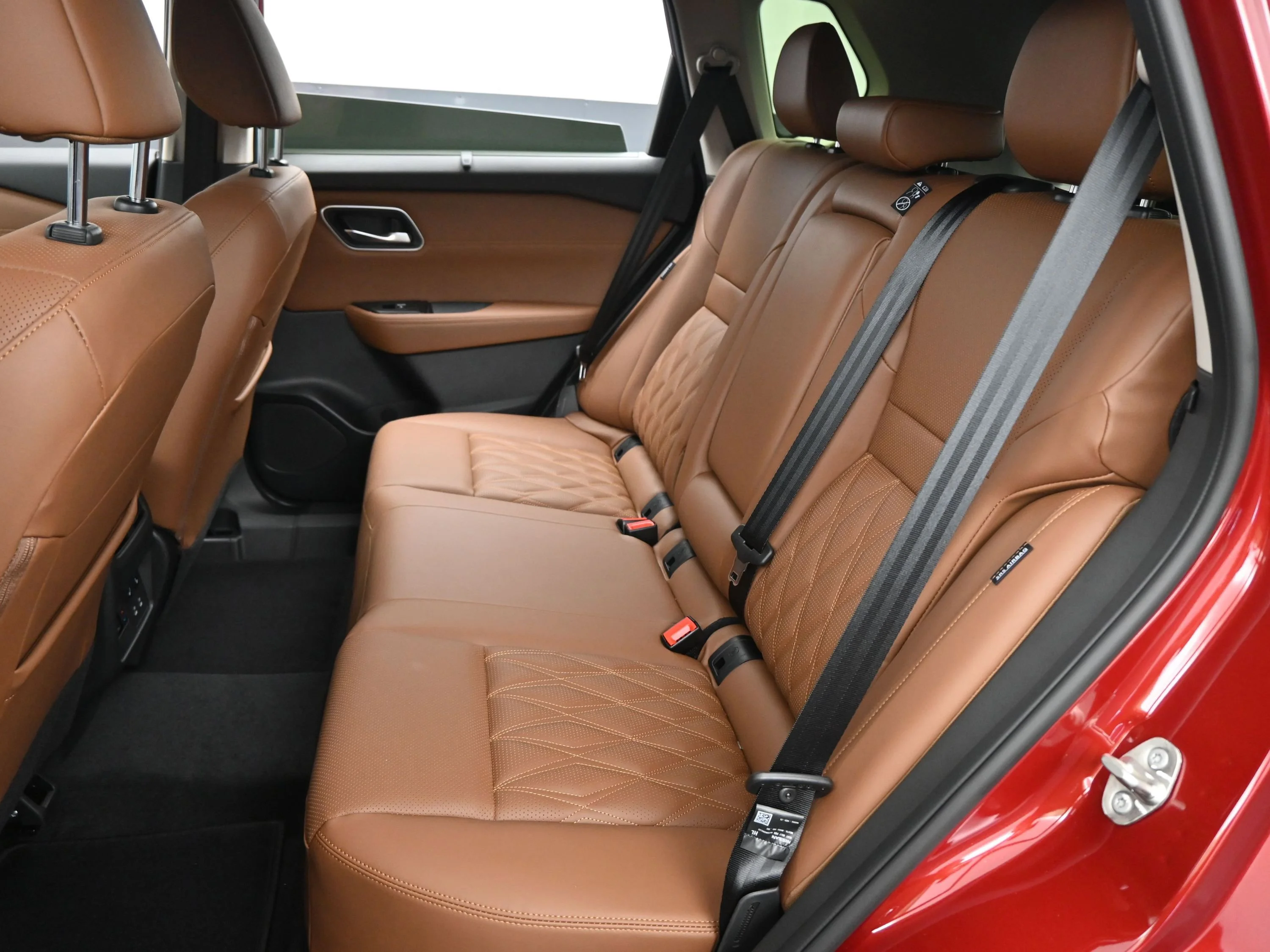 New 2026 Scarlet Ember Tintcoat Nissan Platinum image 11