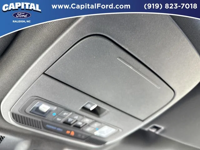 Used 2023 Black Ford XLT image 29