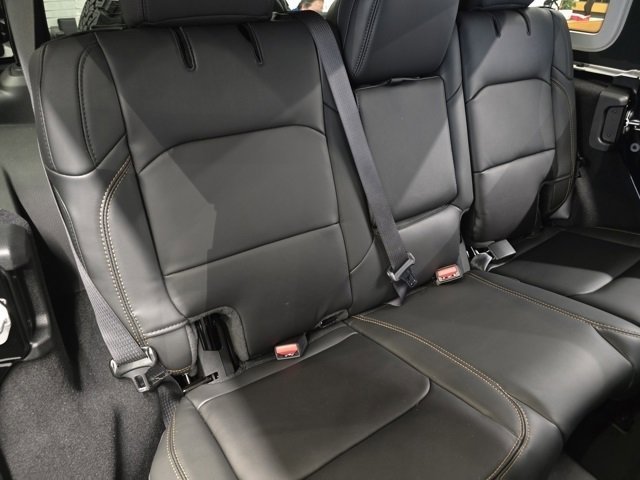 2025 Jeep Wrangler 4-Door Rubicon 392 Final Edition - Photo 35
