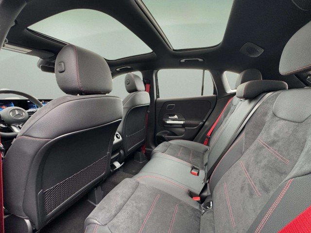 2026 Mercedes-Benz GLA AMG GLA 35 - Photo 20