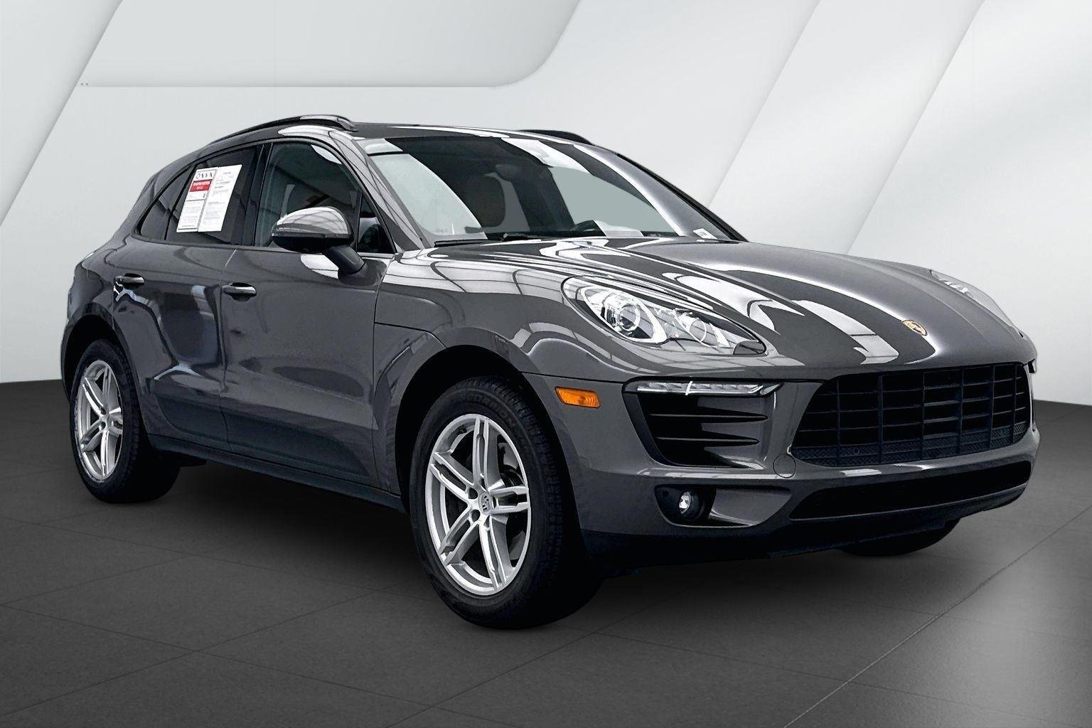 2018 Porsche Macan -'s photo