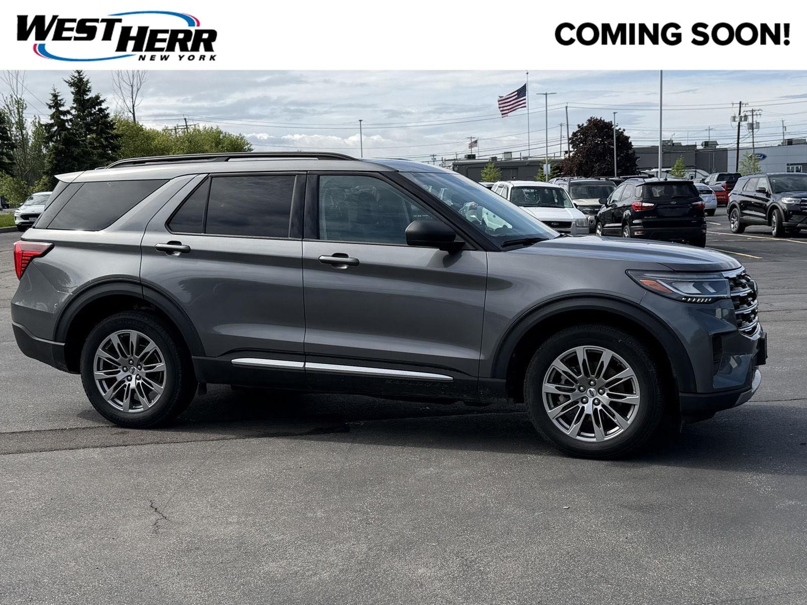 2025 Ford Explorer Active 4WD (PL535)'s photo
