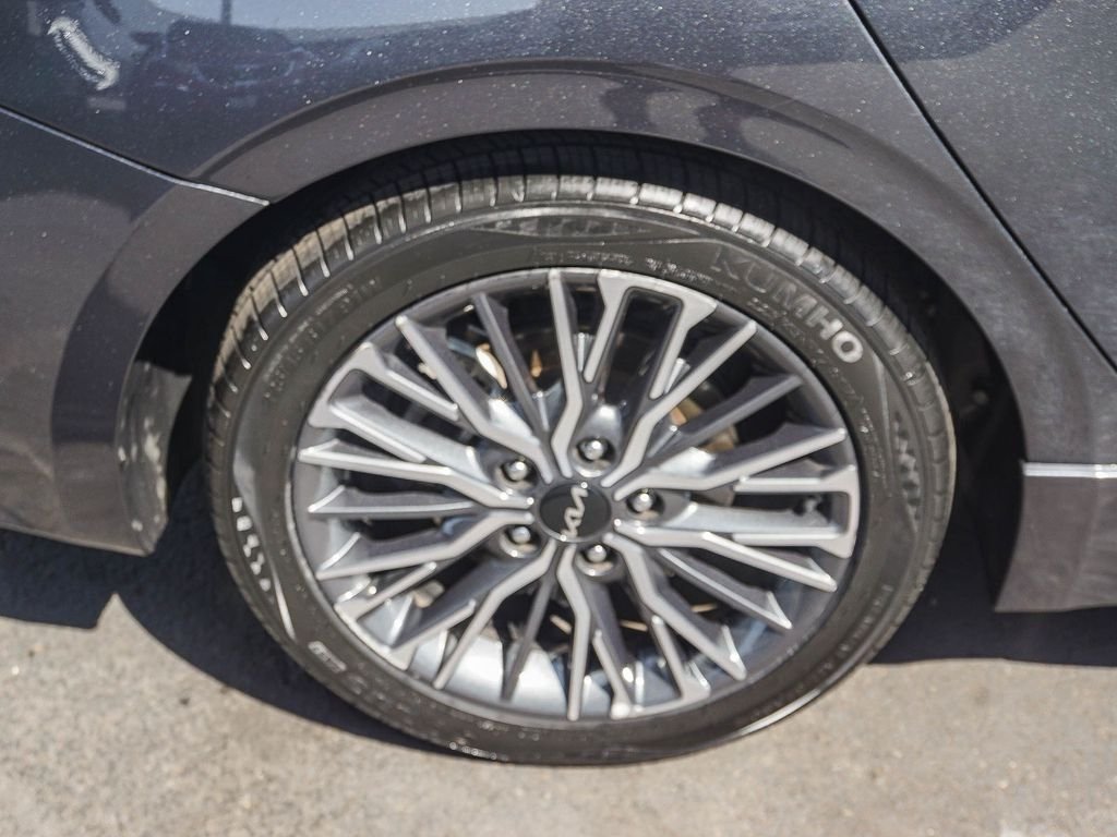 Used 2023 Gray Kia GT-Line image 9
