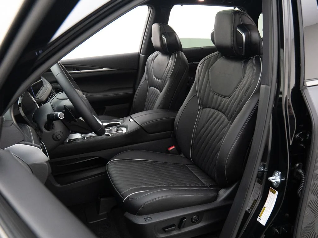 New 2027 MINERAL BLACK INFINITI Autograph AWD image 15