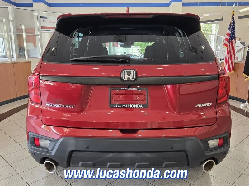 Used 2023 Red Honda EX-L AWD image 5