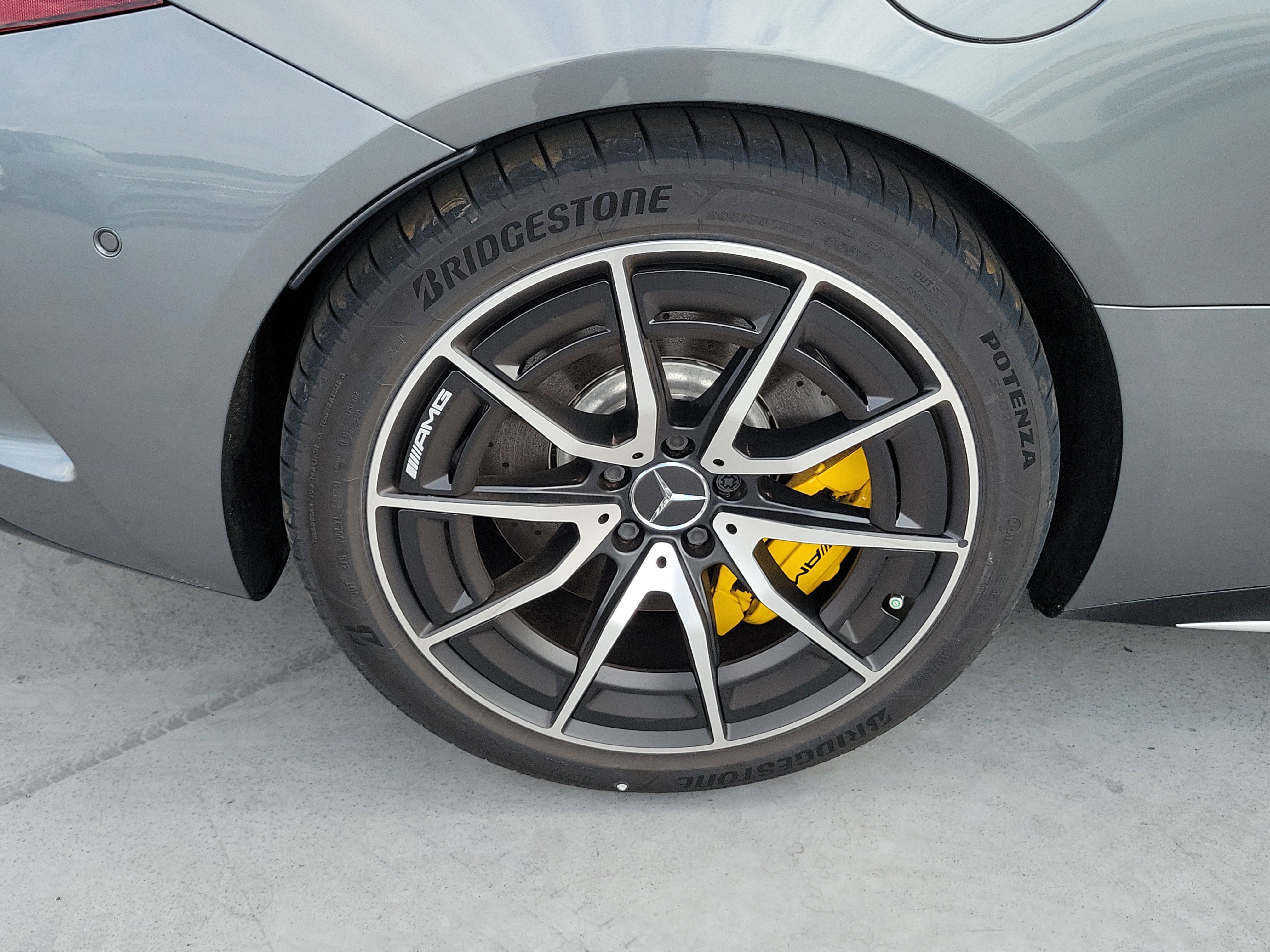 New 2026 Selenite Grey Metallic Mercedes-Benz AMG® SL 63 Roadster image 29