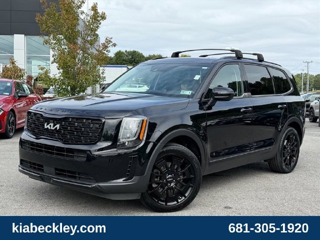 Used 2022 Black Kia EX image 2