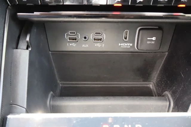 Used 2024 Silver Jeep 4xe image 39