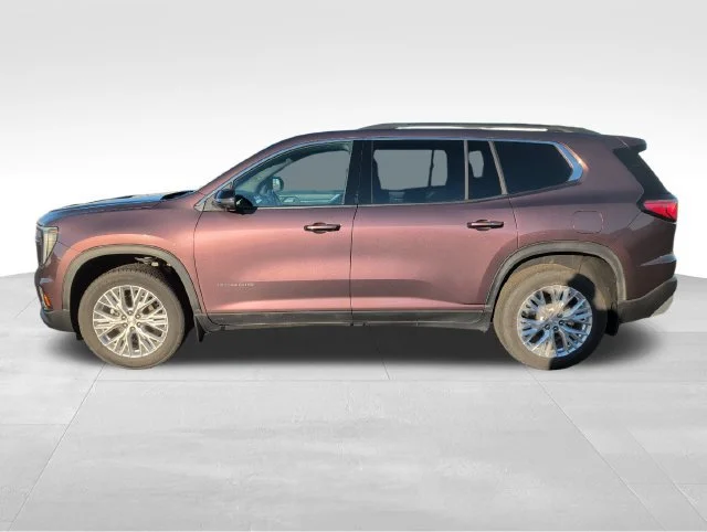 Used 2025 Crystal Metallic GMC Elevation image 2