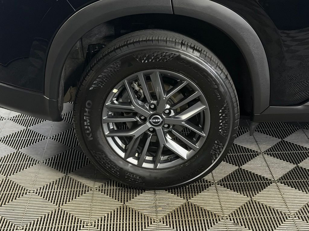 Used 2026 Super Black Nissan SV image 12