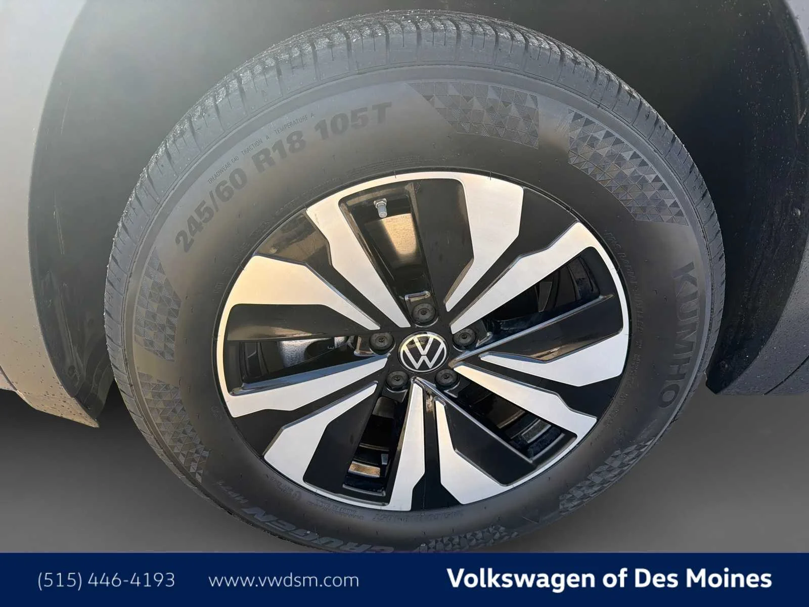 New 2026 Mountain Lake Blue Metallic Volkswagen 2.0T SE image 8