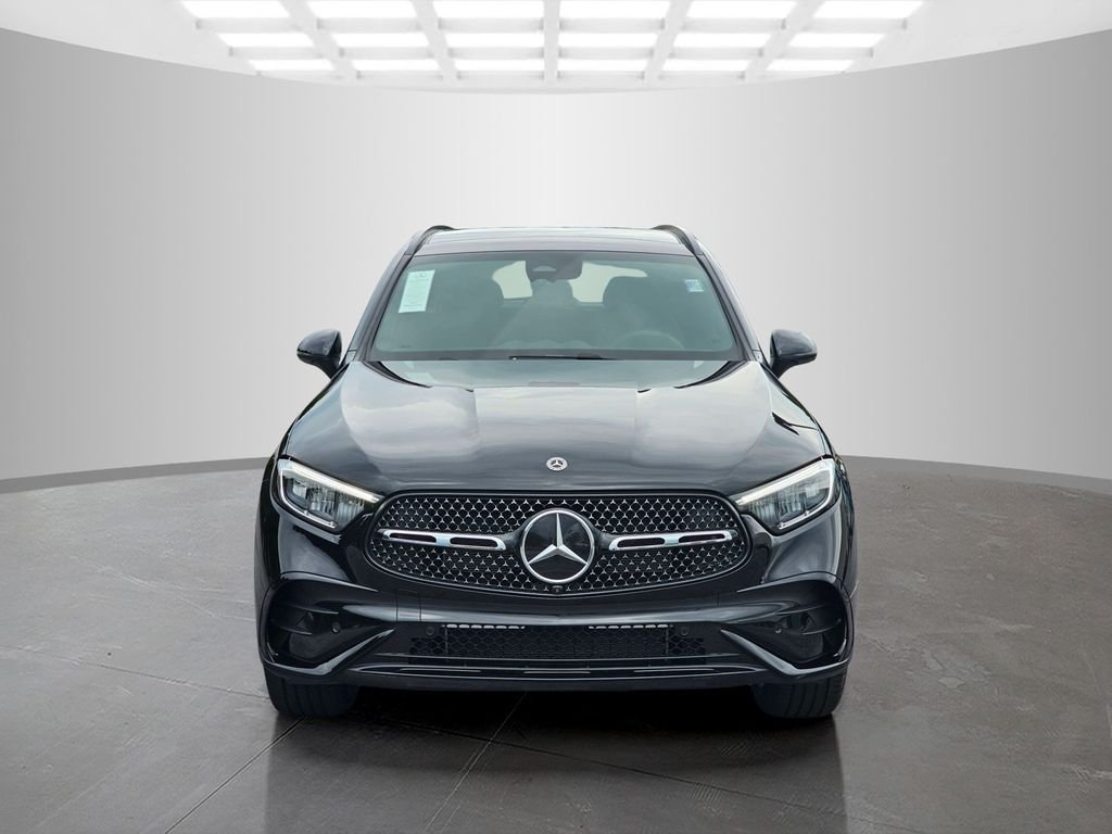 New 2026 Black Mercedes-Benz GLC 300 image 2