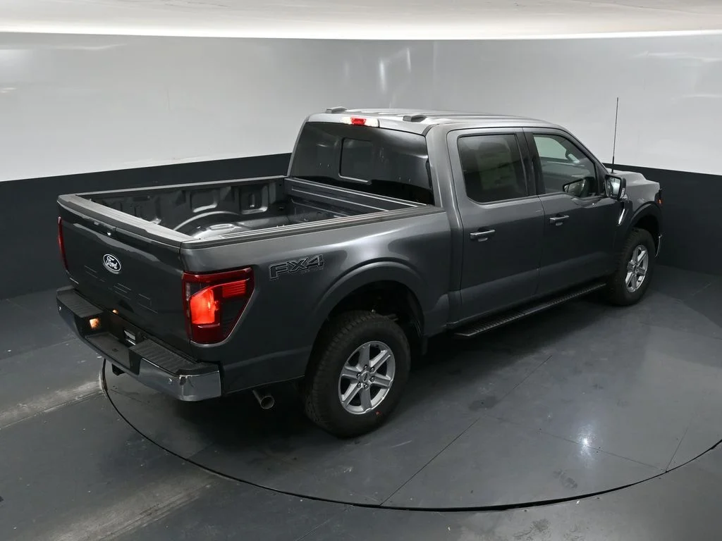 New 2026 Gray Ford XLT image 39