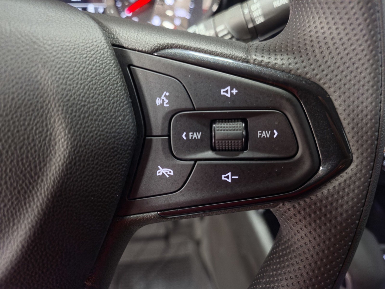 2026 Chevrolet Trax LS - Photo 17