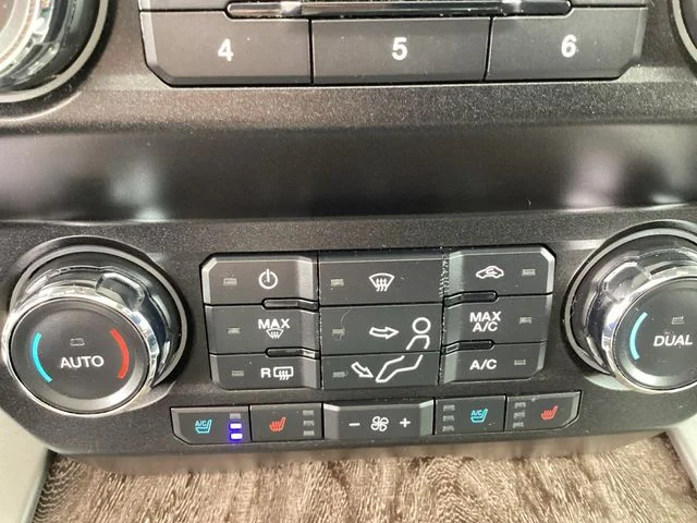 Used 2019 White Ford Lariat image 18