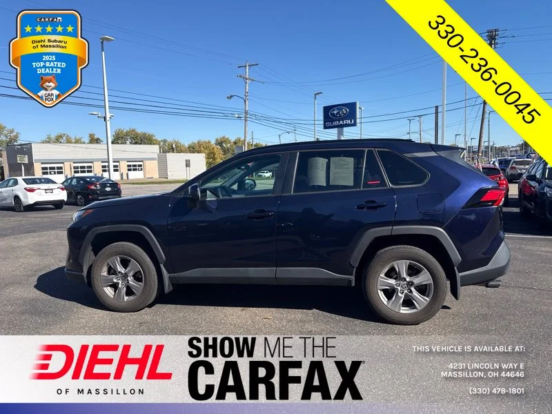 Used 2023  Toyota XLE image 4