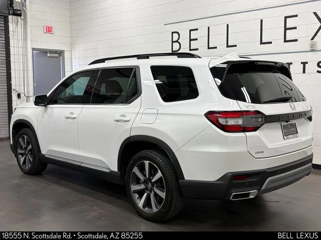 Used 2024 White Honda Touring image 9