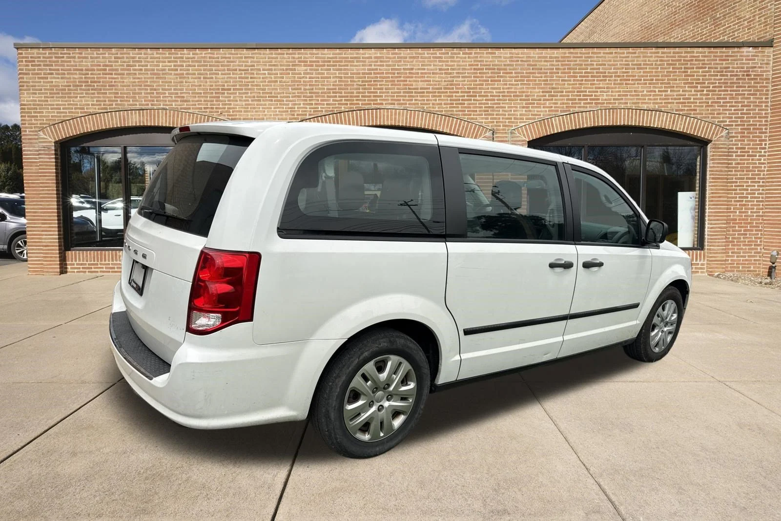 Used 2016 Bright White Clearcoat Dodge American Value Pkg image 3