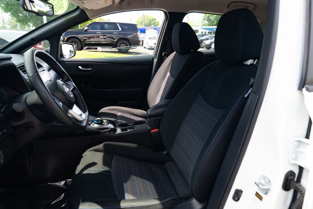 Used 2025 Black Nissan SV Plus image 20