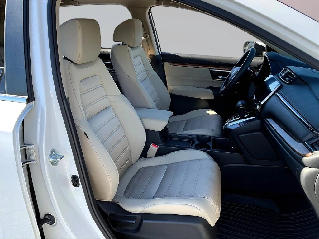 Used 2022 White Honda EX image 29