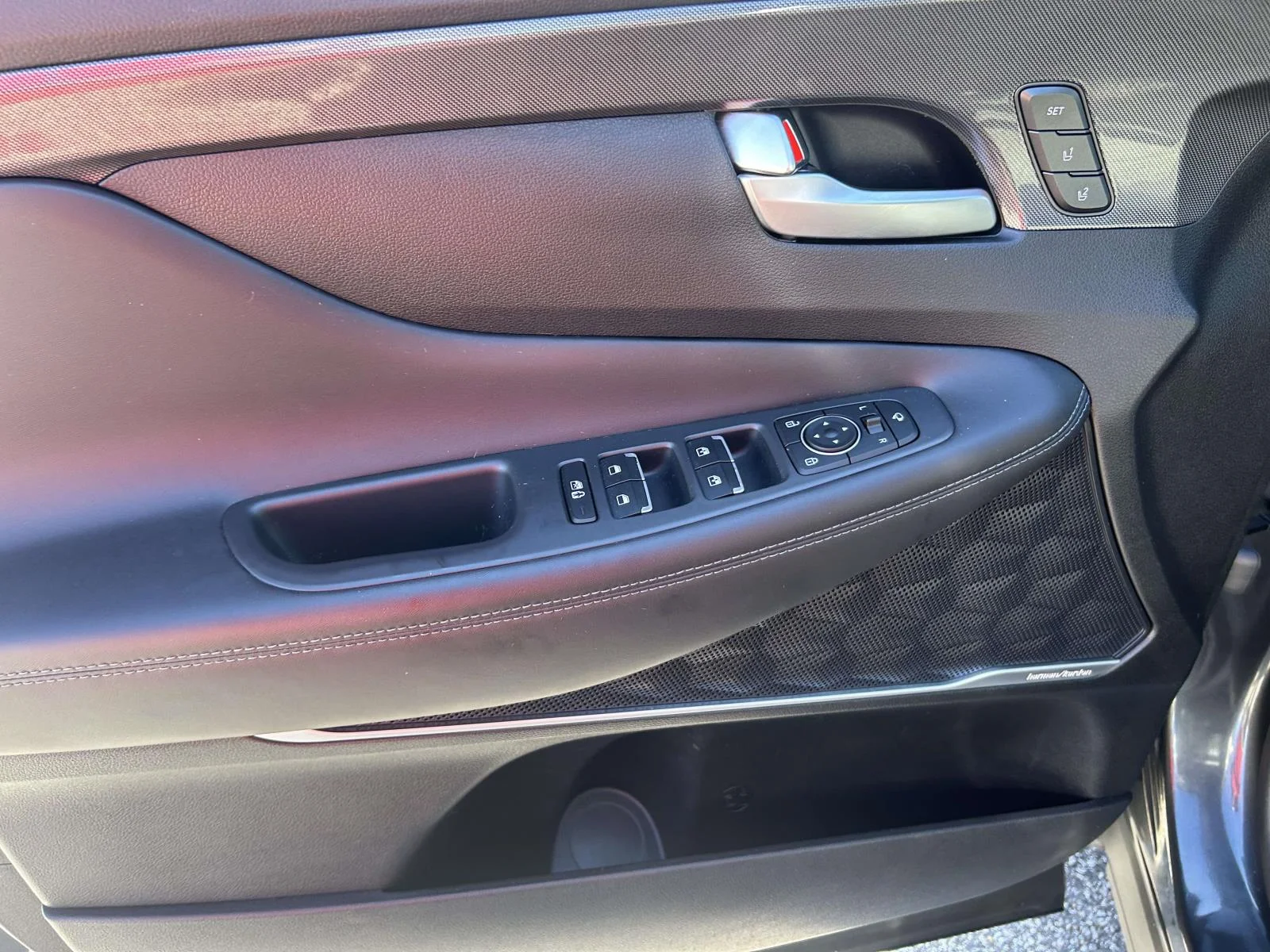 Used 2022 Gray Hyundai Limited FWD image 11