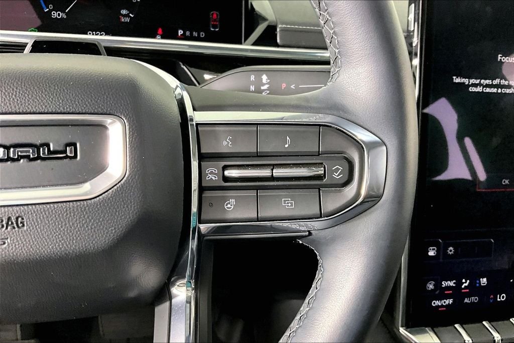 Used 2025 White GMC Denali image 11