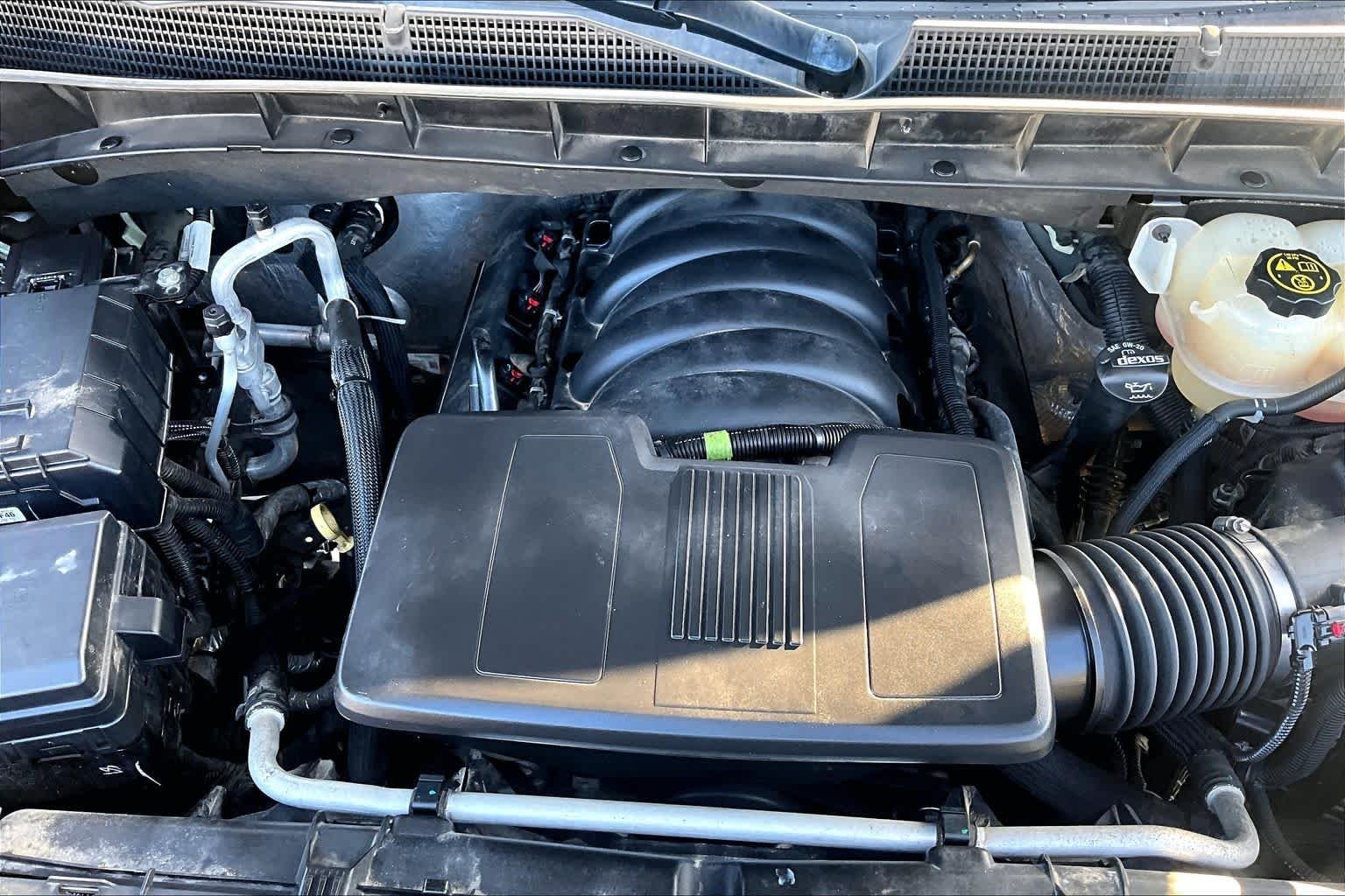 Used 2020 Satin Steel Metallic GMC SLT image 33