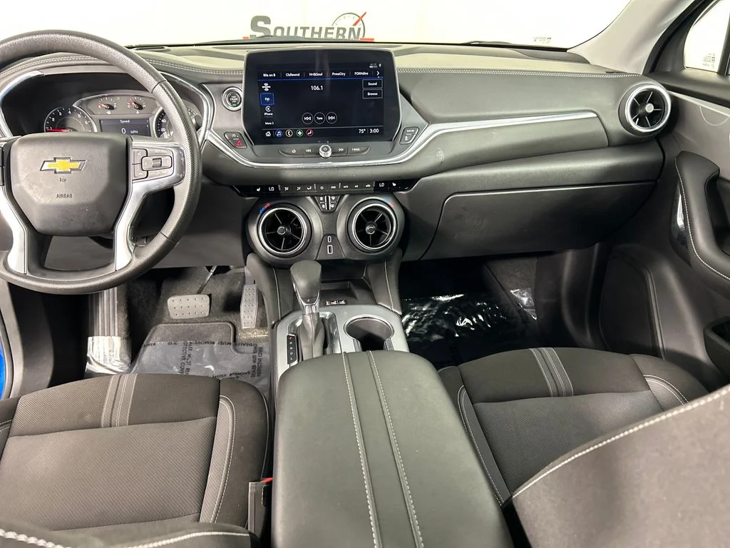 Used 2024 Blue Chevrolet LT image 18