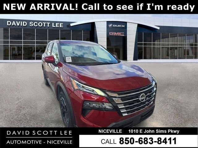 2025 Nissan Rogue SV AWD's photo