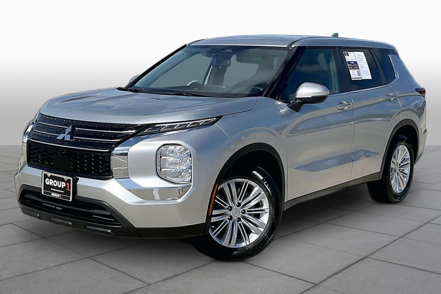 Used 2023 Alloy Silver Metallic Mitsubishi ES image 2