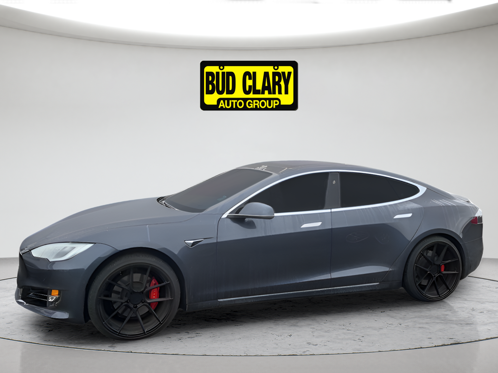 Used 2018 Gray Tesla P100D image 2