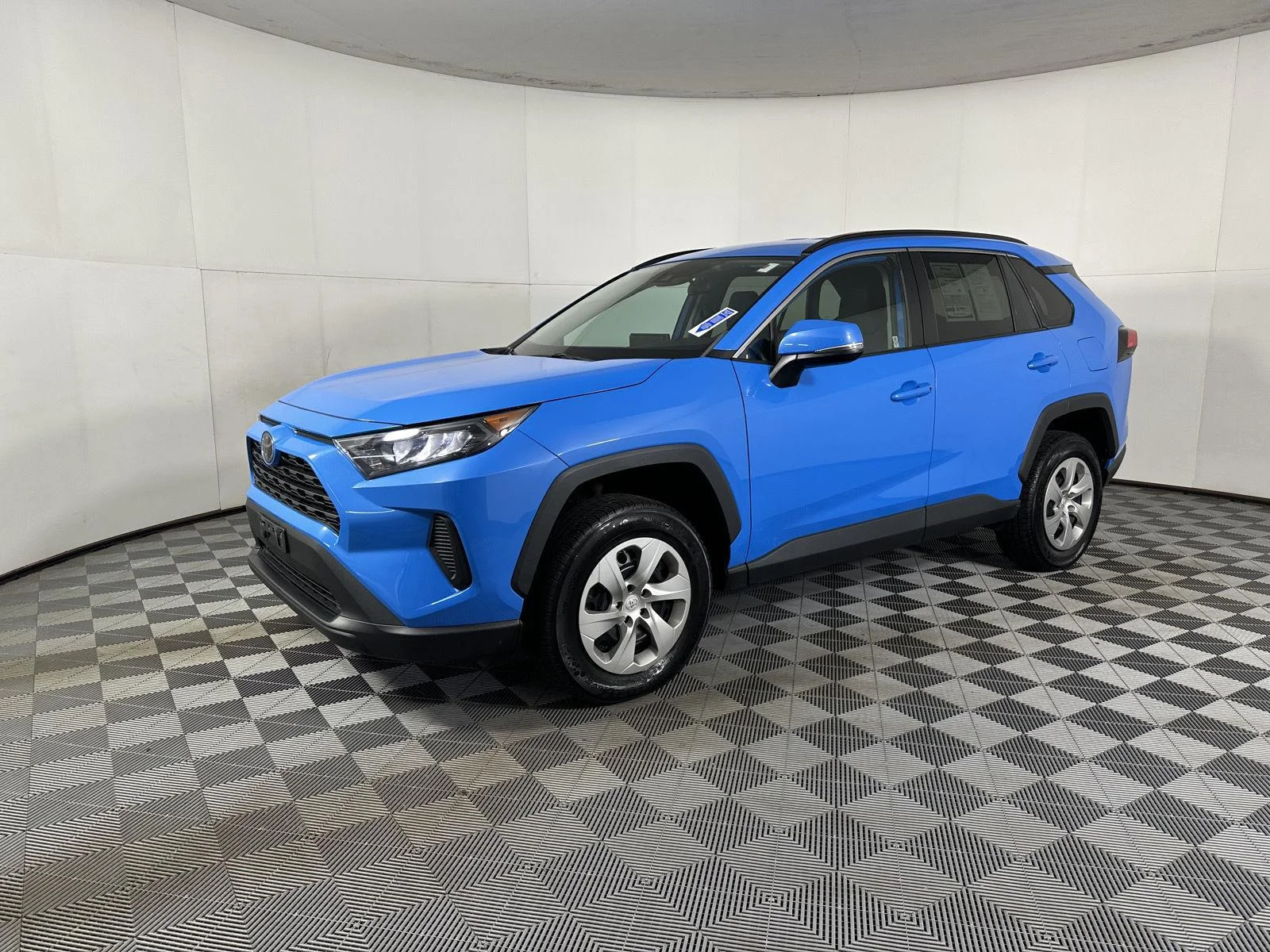Used 2019 Blue Flame Toyota LE image 17
