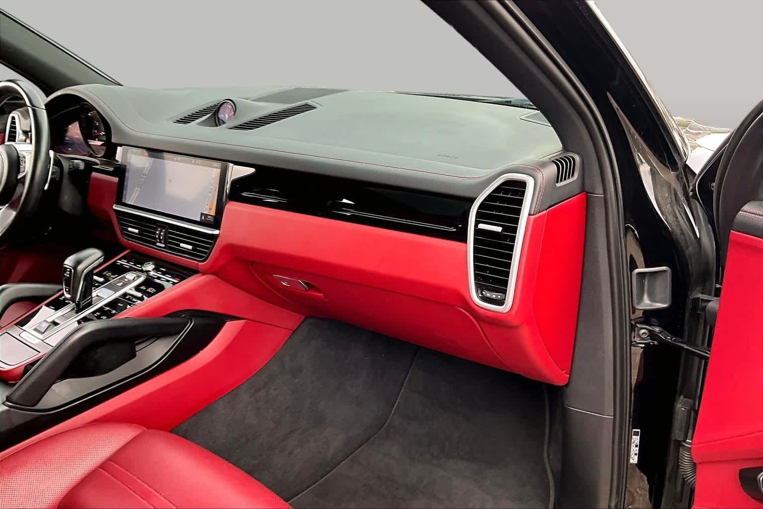 Used 2019 Black Porsche  image 15