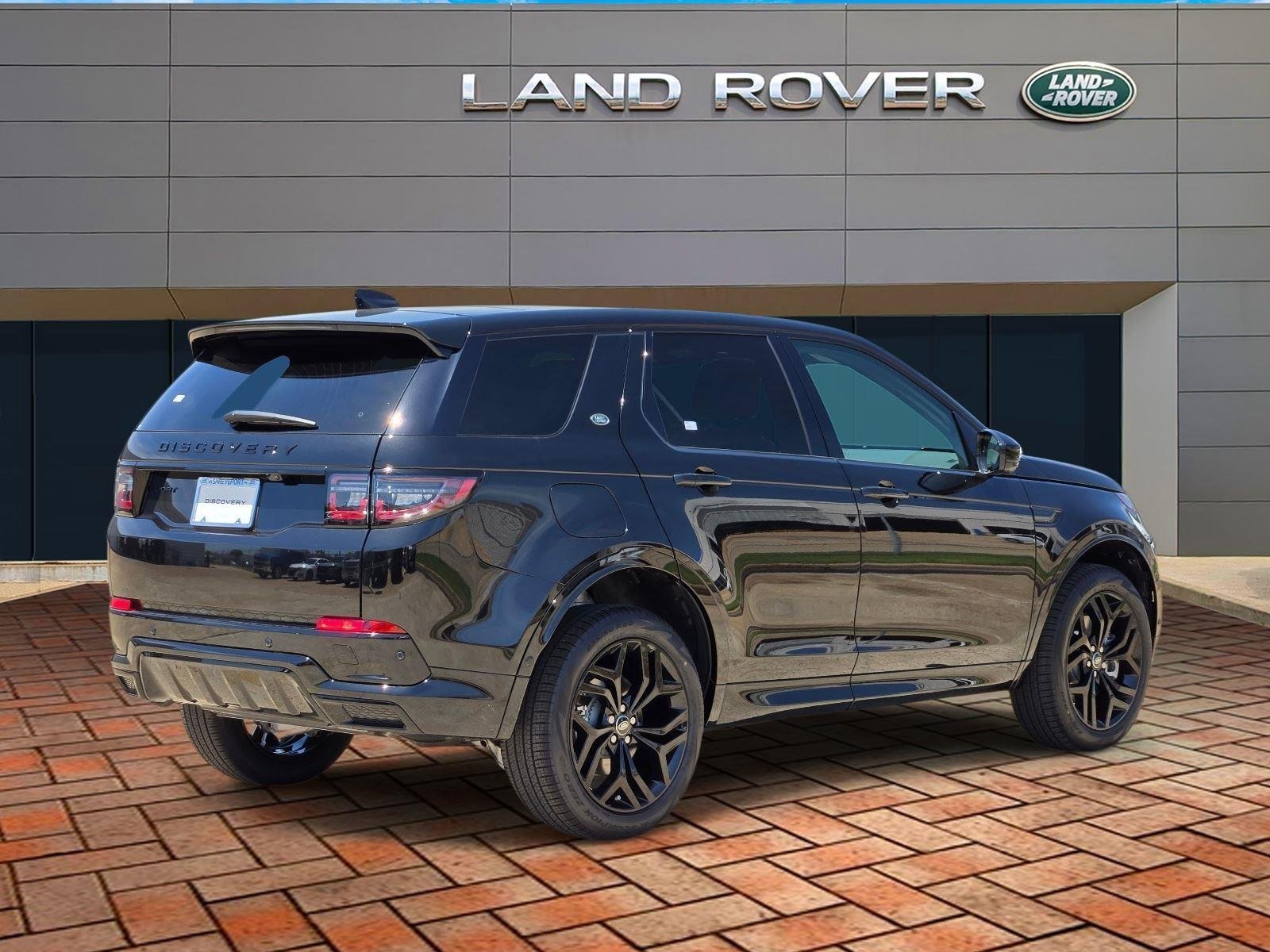 New 2026 Santorini Black LAND ROVER Landmark Edition image 6