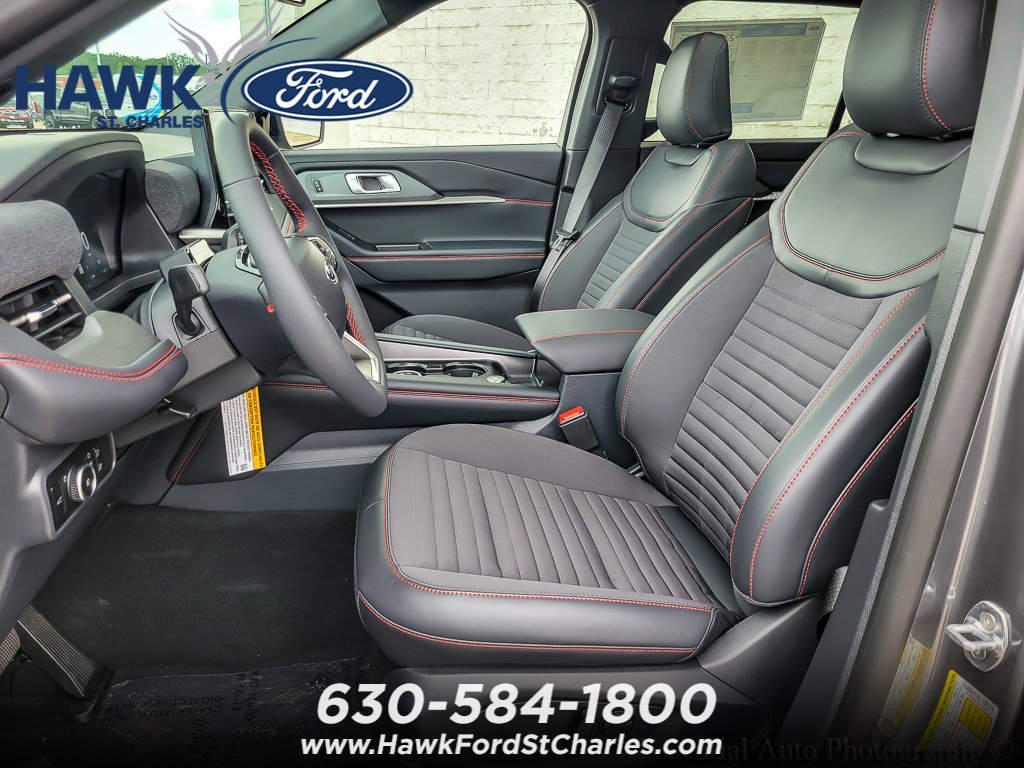 New 2026 Carbonized Gray Metallic Ford ST-Line image 8