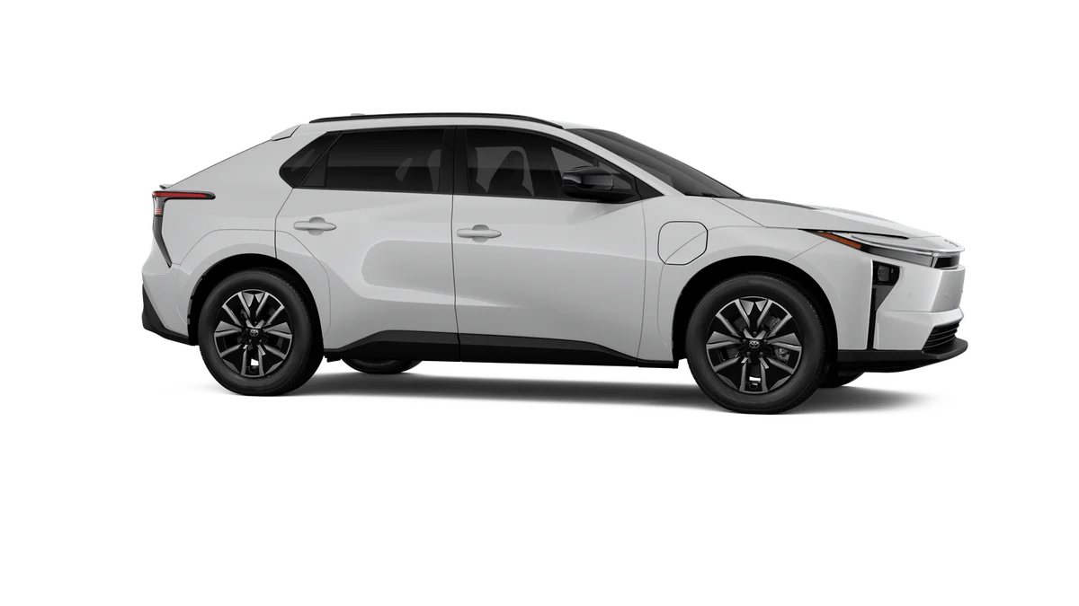 New 2026 Wind Chill Pearl Toyota XLE image 13