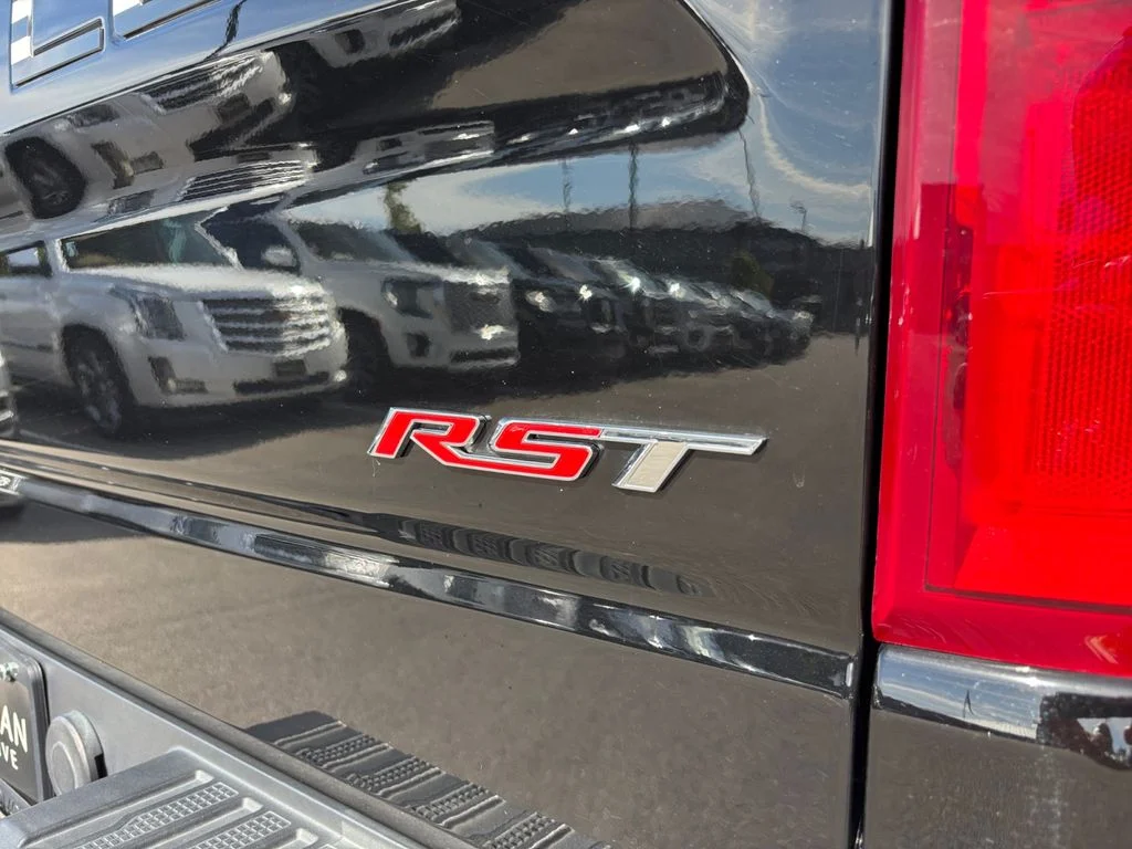 Used 2020 Black Chevrolet RST image 49