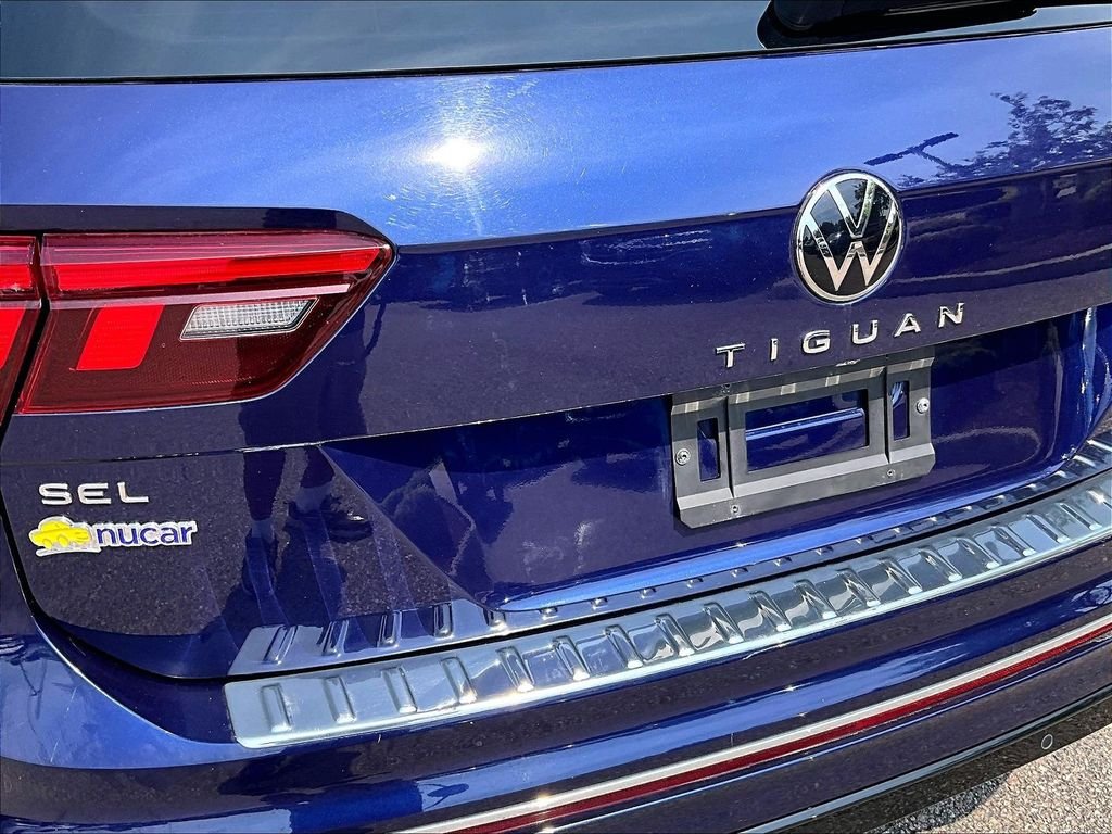 Used 2022 Blue Volkswagen 2.0T SEL R-Line image 27