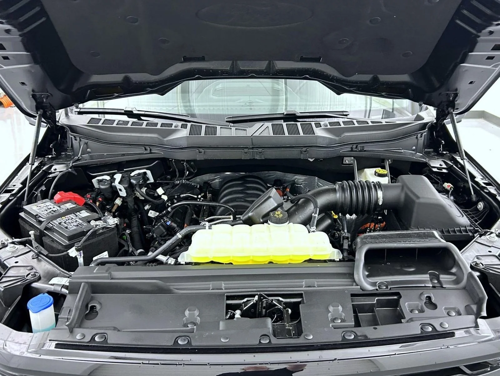 New 2026 Gray Ford XLT image 25